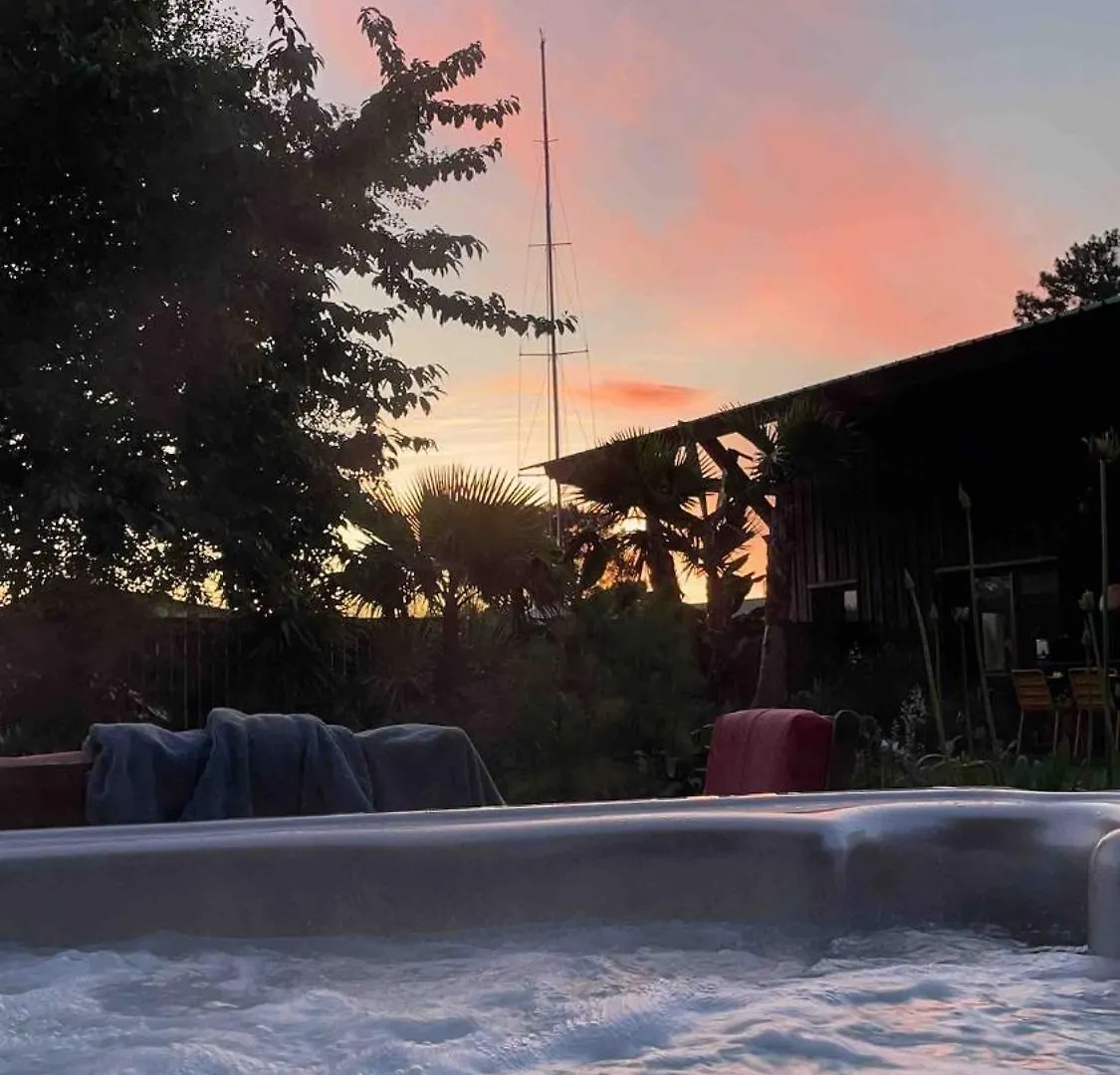 Quiet Loft, Beaches, Jacuzzi And Fireplace Saint-Philibert Franciaország